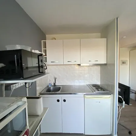 La Roche-posay, 2 Pieces, 3 Personnes - Fr-1-541-22 *